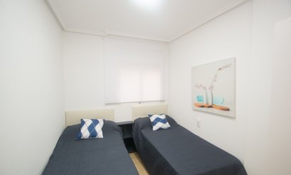 Reventa - Apartamento / piso - Orihuela Costa - San Isidro