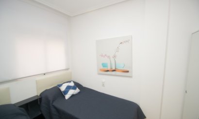 Reventa - Apartamento / piso - Orihuela Costa - San Isidro