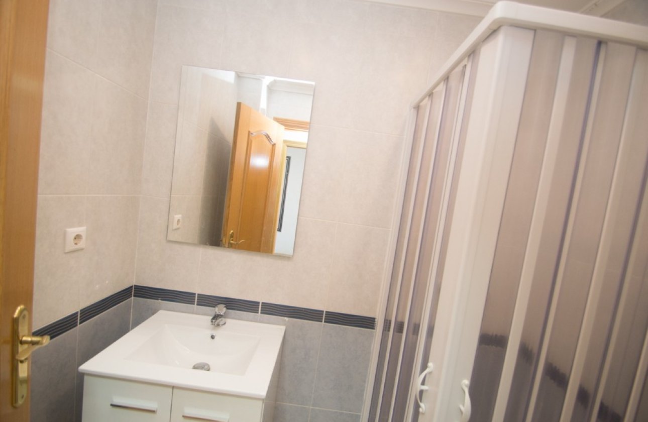 Reventa - Apartamento / piso - Orihuela Costa - San Isidro