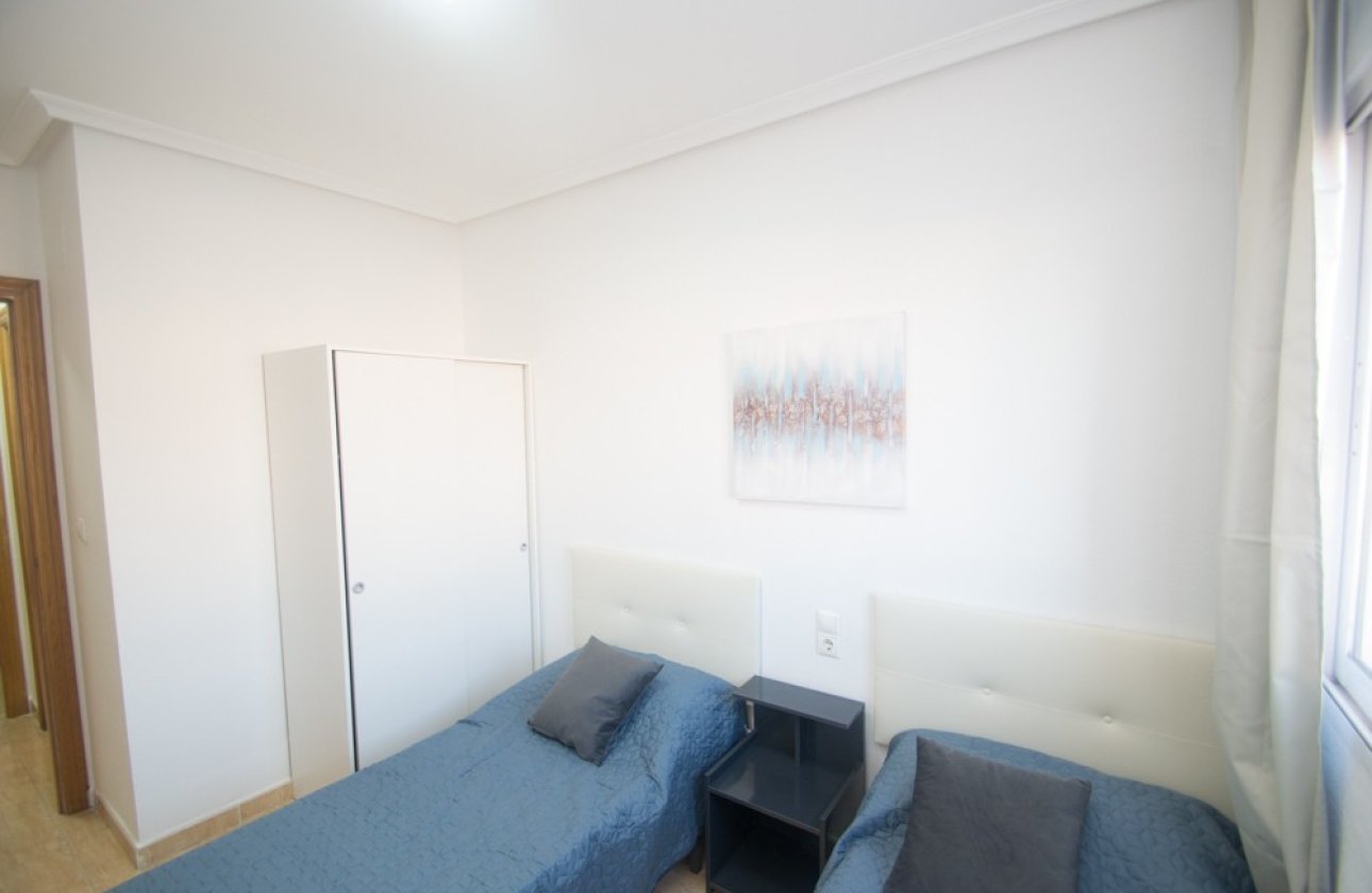 Reventa - Apartamento / piso - Orihuela Costa - San Isidro