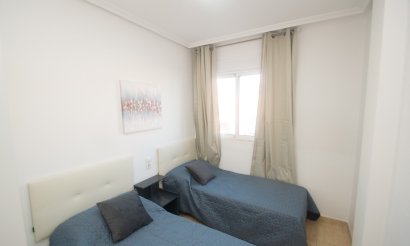 Reventa - Apartamento / piso - Orihuela Costa - San Isidro