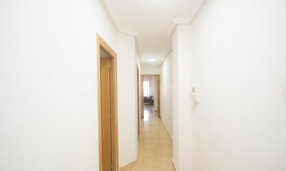 Reventa - Apartamento / piso - Orihuela Costa - San Isidro