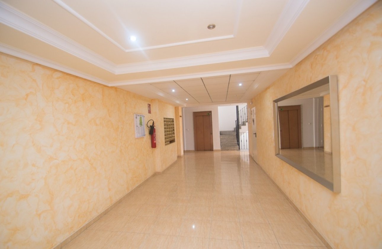 Reventa - Apartamento / piso - Orihuela Costa - San Isidro