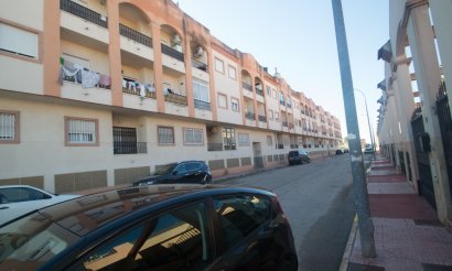 Reventa - Apartamento / piso - Orihuela Costa - San Isidro