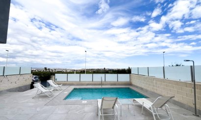 Revente - Villa / Semi detached - Torrevieja - Los Altos
