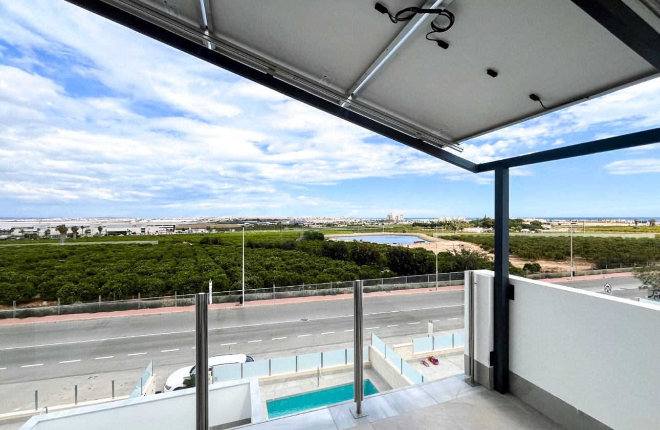 Revente - Villa / Semi detached - Torrevieja - Los Altos