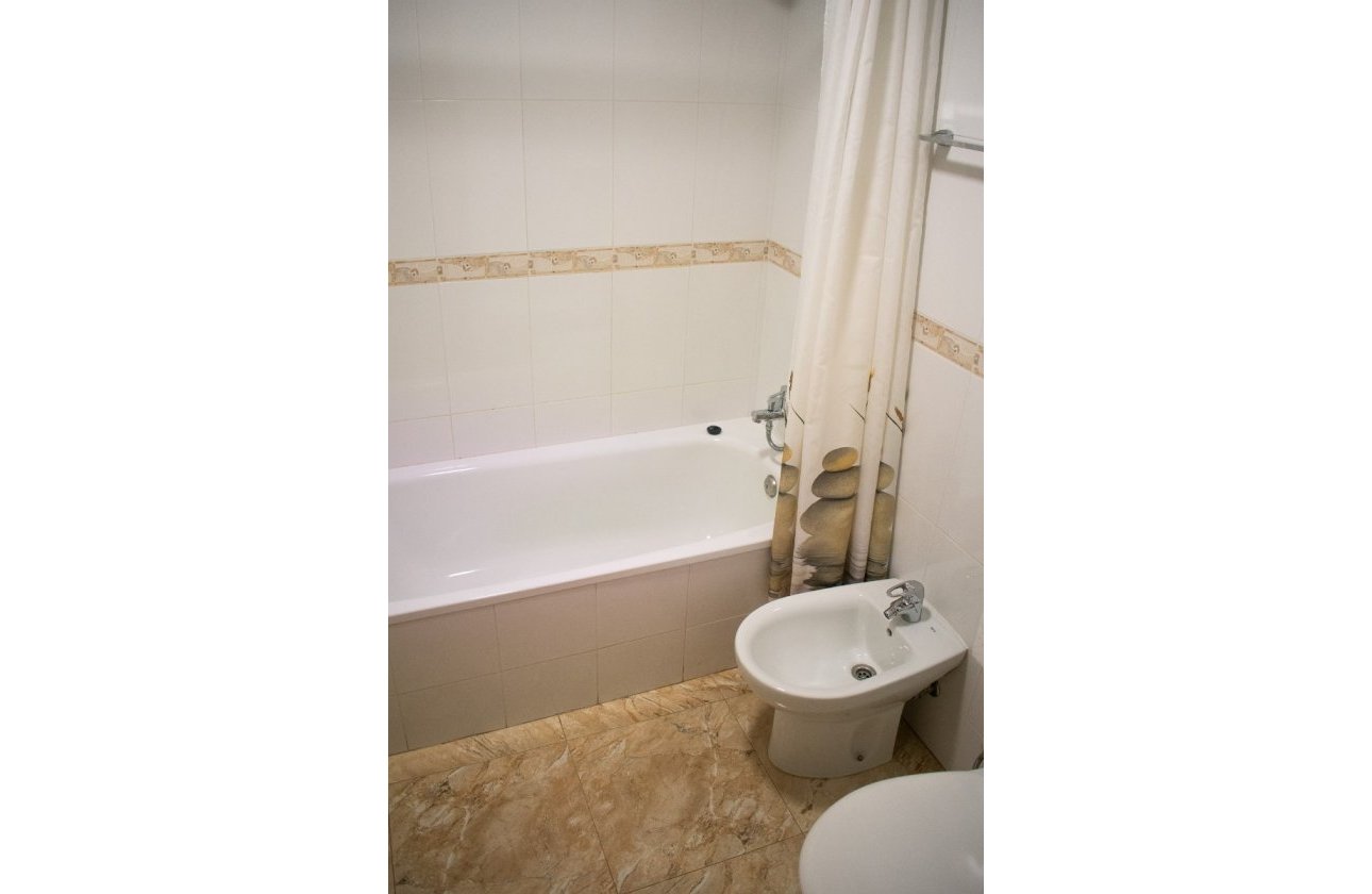 Reventa - Apartamento / piso - Torrevieja - Playa de los Locos