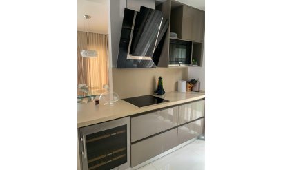 Resale - Villa / Semi detached - Alicante - Campoamor