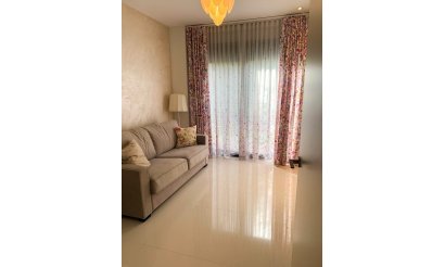 Resale - Villa / Semi detached - Alicante - Campoamor