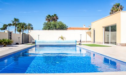 Revente - Villa / Semi detached - Torrevieja - La Siesta - El Salado - Torreta