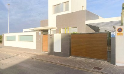 Revente - Villa / Semi detached - Orihuela Costa - Mil Palmeras