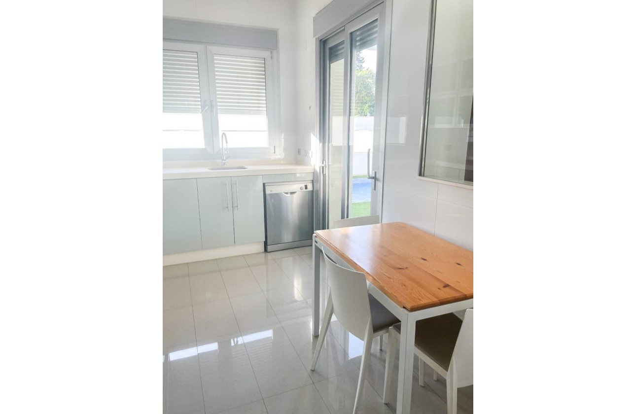 Revente - Villa / Semi detached - Orihuela Costa - Mil Palmeras