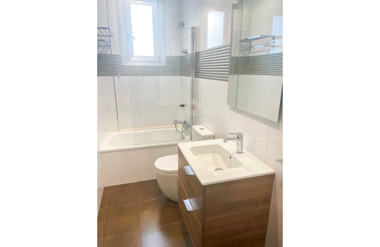 Revente - Villa / Semi detached - Orihuela Costa - Mil Palmeras