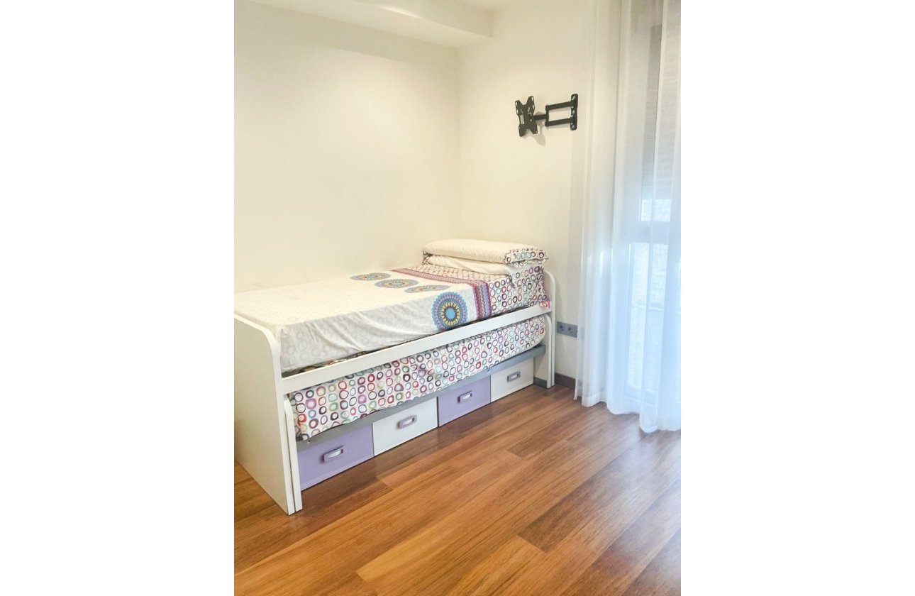 Revente - Villa / Semi detached - Orihuela Costa - Mil Palmeras