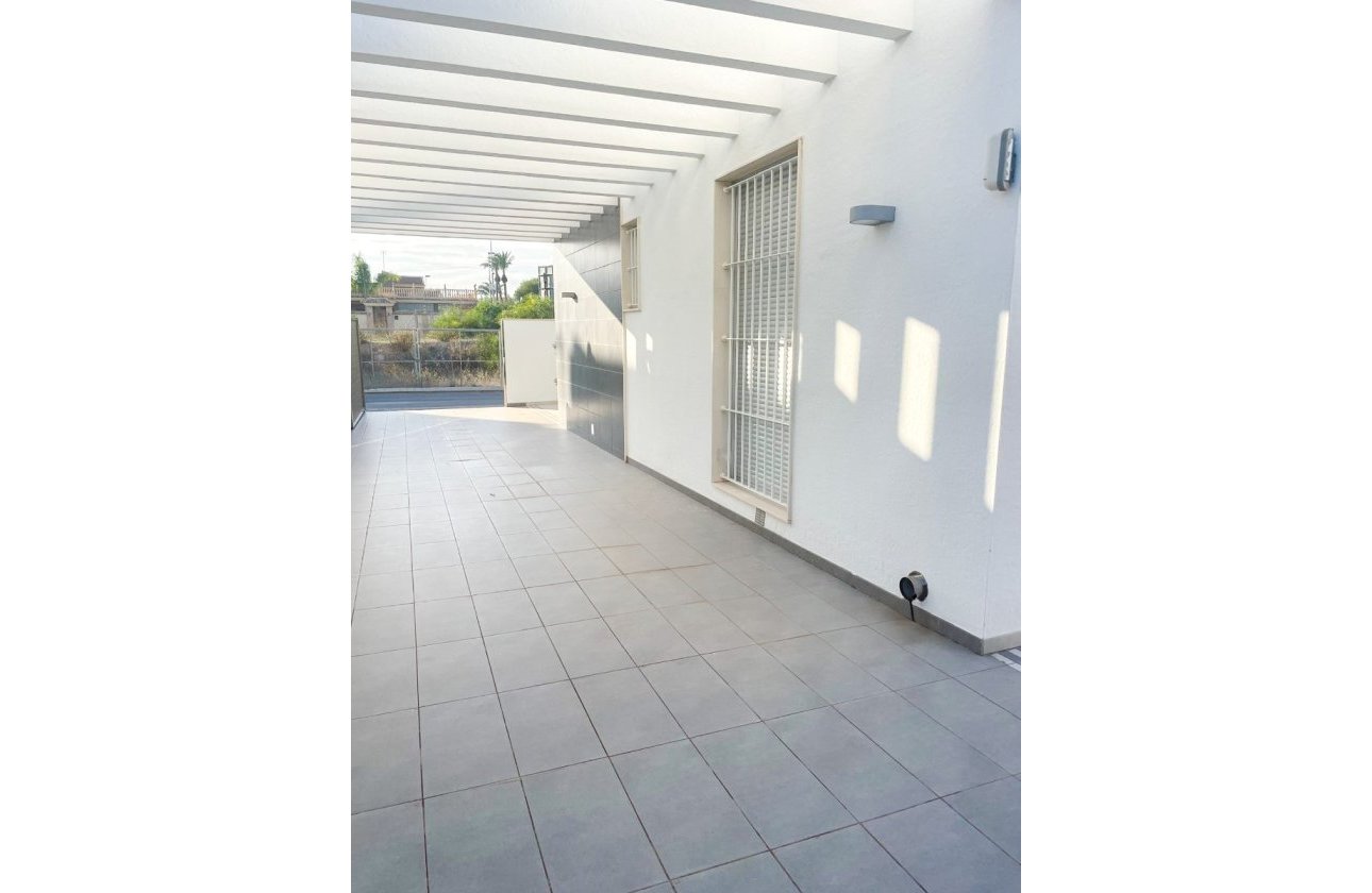 Revente - Villa / Semi detached - Orihuela Costa - Mil Palmeras