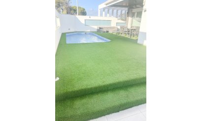 Revente - Villa / Semi detached - Orihuela Costa - Mil Palmeras