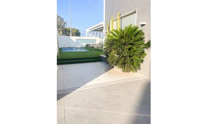 Revente - Villa / Semi detached - Orihuela Costa - Mil Palmeras