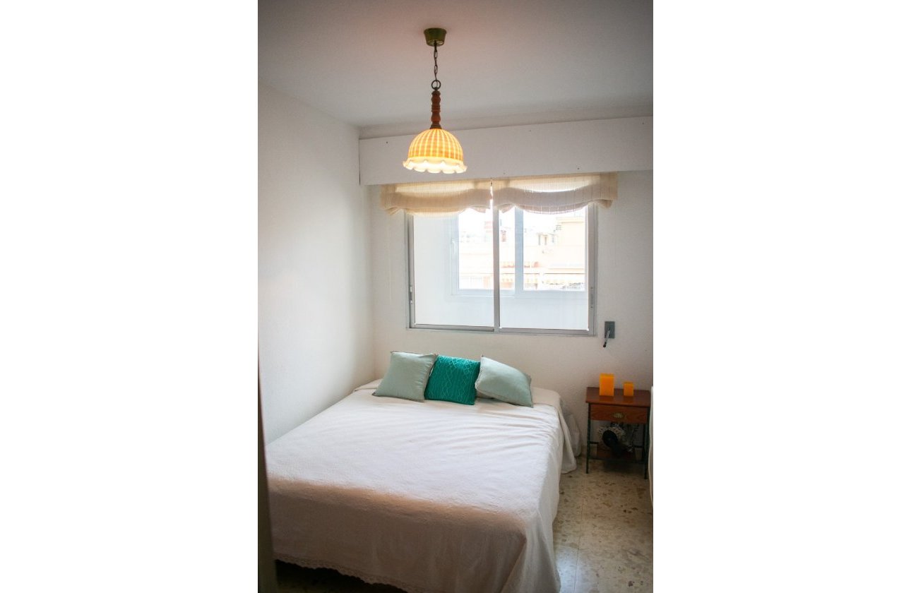 Reventa - Apartamento / piso - Torrevieja - Centro
