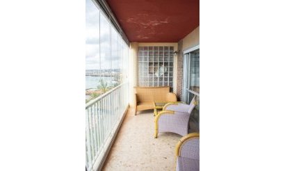 Reventa - Apartamento / piso - Torrevieja - Centro
