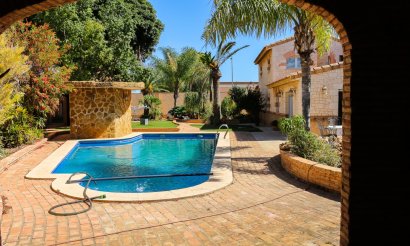 Reventa - Villa - Los Urrutias