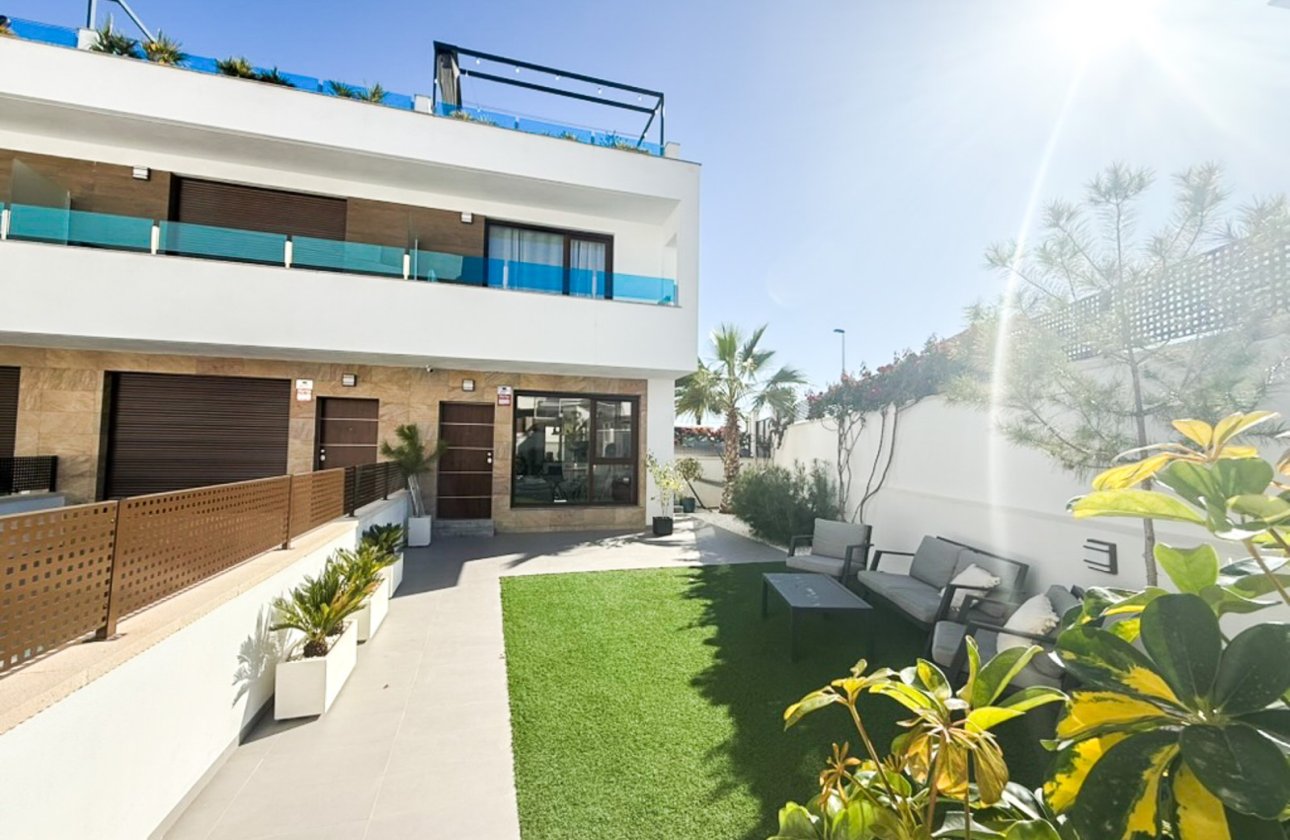 Revente - Villa / Semi detached - Torrevieja - Los Balcones