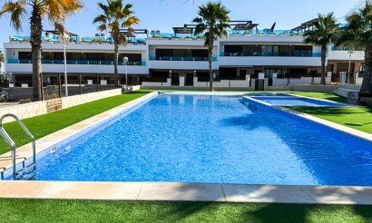Revente - Villa / Semi detached - Torrevieja - Los Balcones