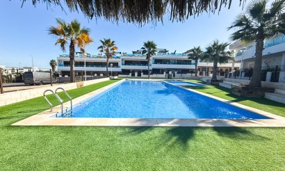 Revente - Villa / Semi detached - Torrevieja - Los Balcones