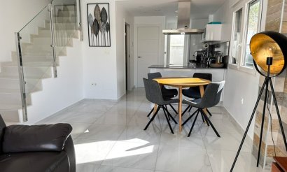 Revente - Villa / Semi detached - Torrevieja - Los Balcones