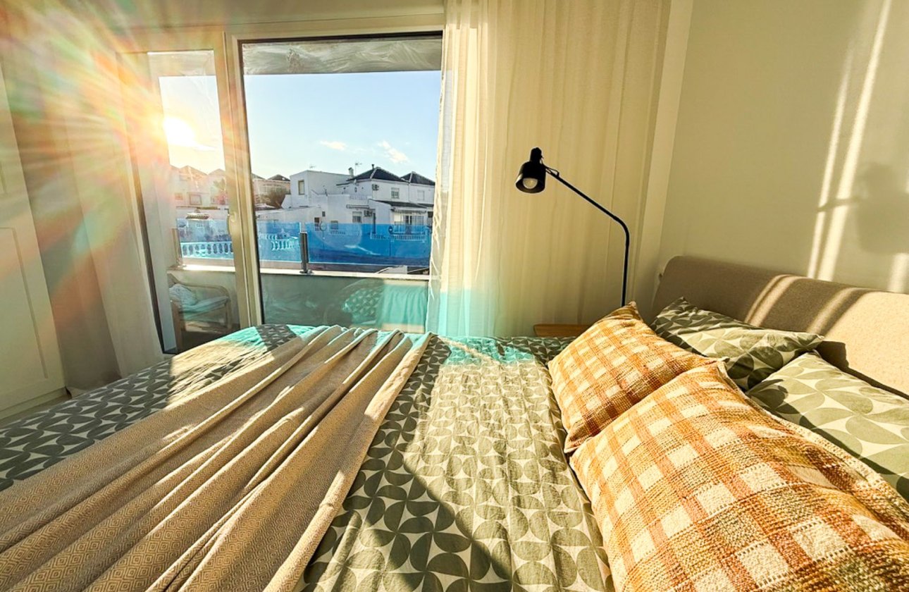 Revente - Villa / Semi detached - Torrevieja - Los Balcones