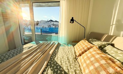 Revente - Villa / Semi detached - Torrevieja - Los Balcones