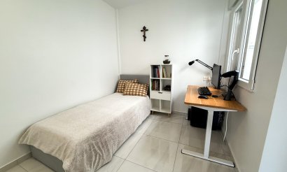 Revente - Villa / Semi detached - Torrevieja - Los Balcones