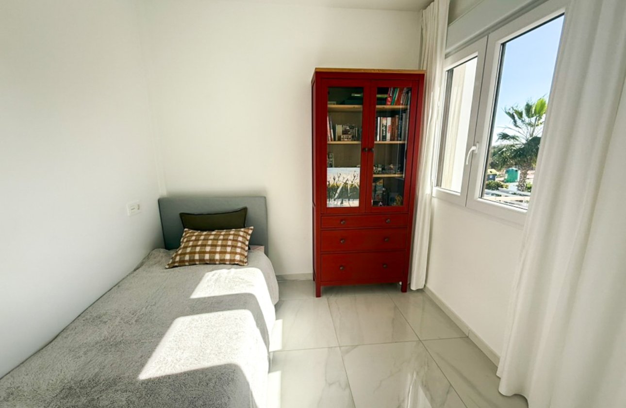 Revente - Villa / Semi detached - Torrevieja - Los Balcones