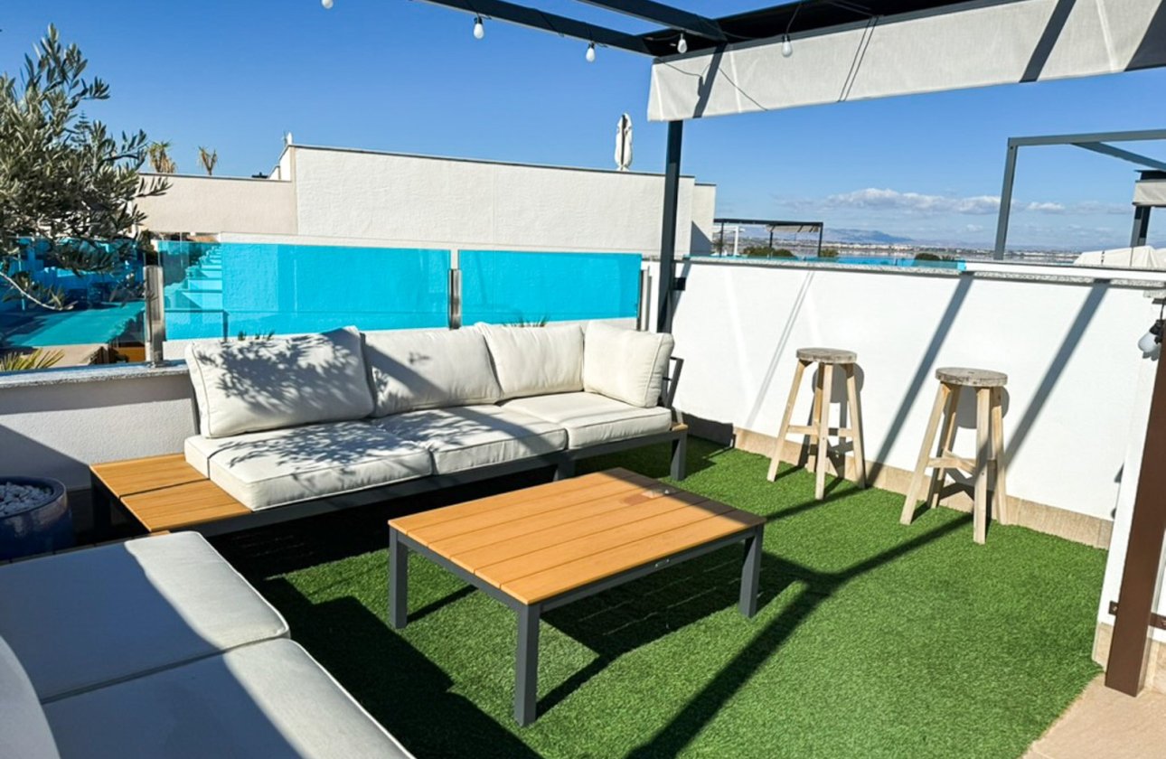 Revente - Villa / Semi detached - Torrevieja - Los Balcones