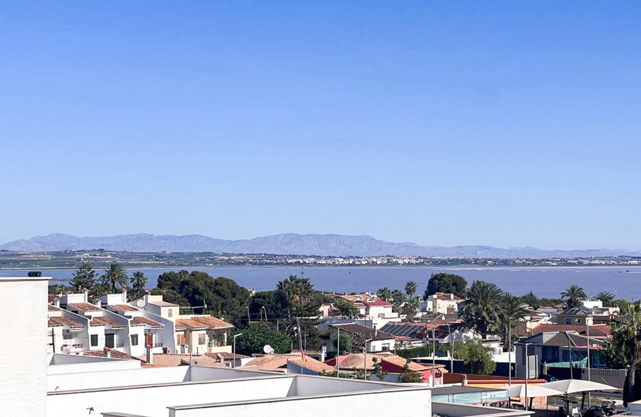 Revente - Villa / Semi detached - Torrevieja - Los Balcones