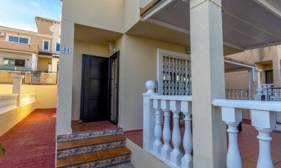 Revente - Villa - Orihuela Costa - Villamartín
