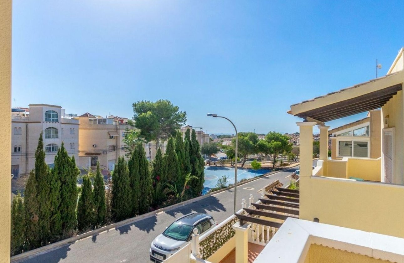 Revente - Villa - Orihuela Costa - Villamartín