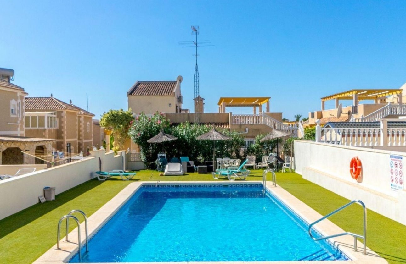 Revente - Villa - Orihuela Costa - Villamartín