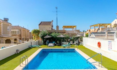 Revente - Villa - Orihuela Costa - Villamartín