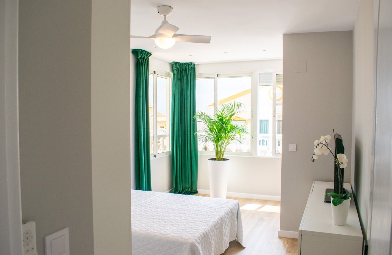 Revente - Maison de ville - Orihuela Costa - Punta Prima