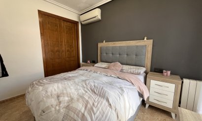 Resale - Townhouse - Villamartin