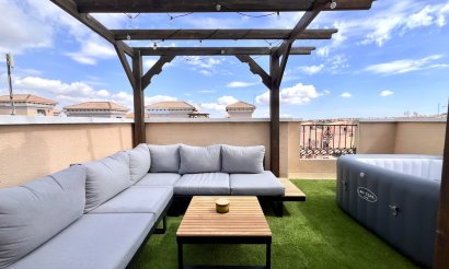 Resale - Townhouse - Villamartin