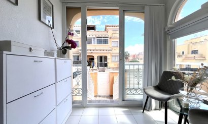 Resale - Townhouse - Villamartin