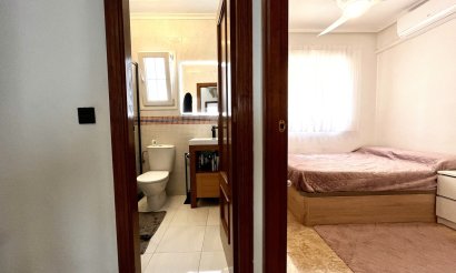Resale - Townhouse - Villamartin