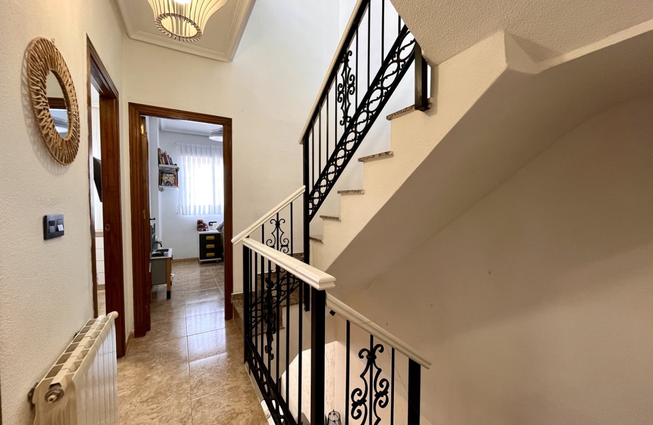Resale - Townhouse - Villamartin