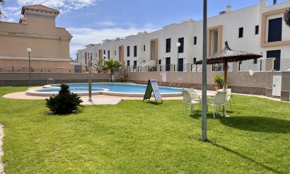 Resale - Townhouse - Villamartin