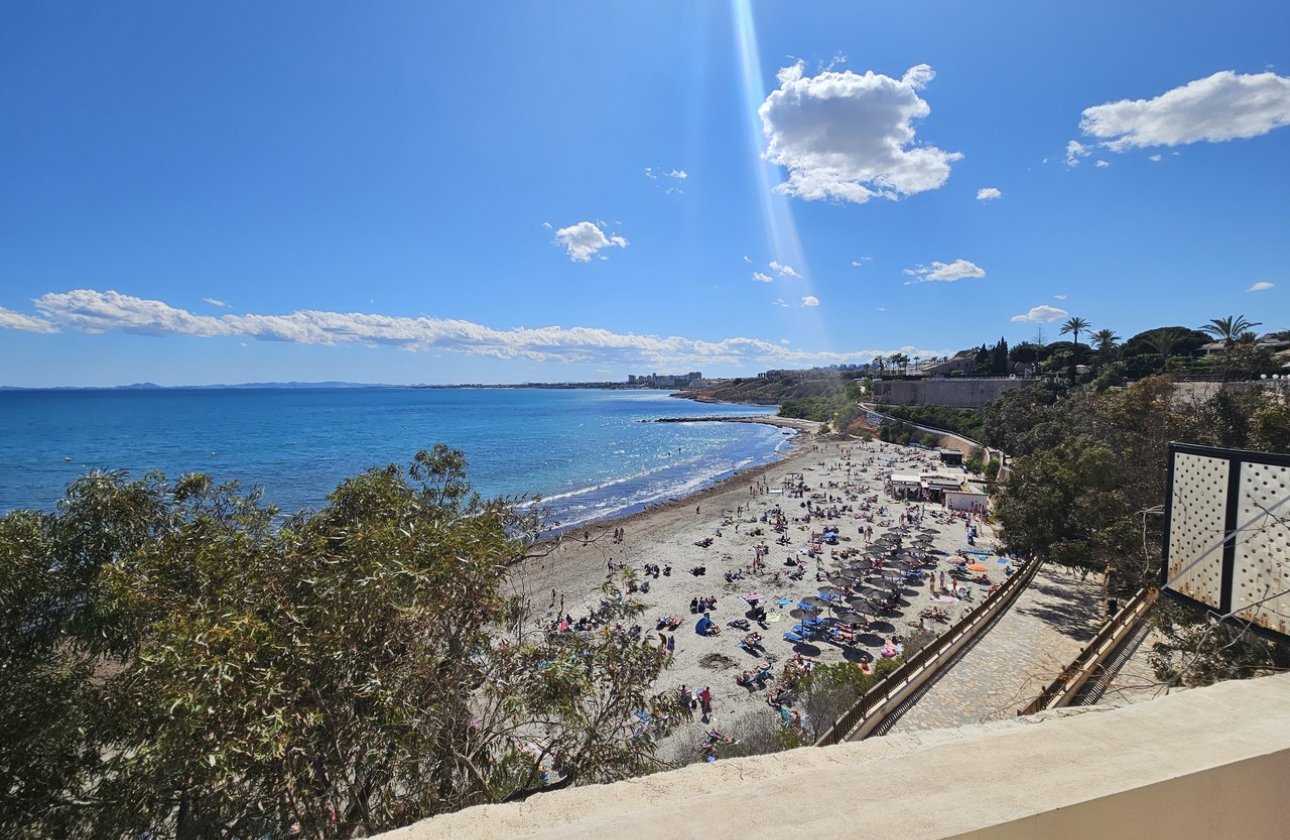 Resale - Villa - Cabo Roig