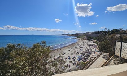 Resale - Villa - Cabo Roig