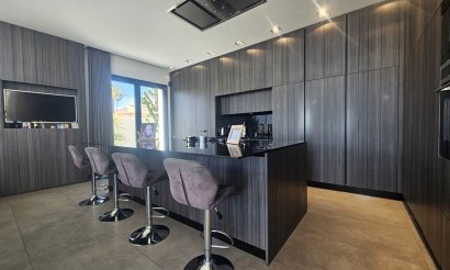 Resale - Villa - Cabo Roig