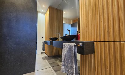 Resale - Villa - Cabo Roig