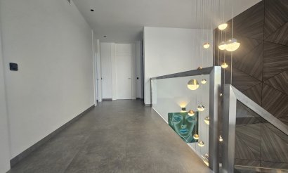 Resale - Villa - Cabo Roig